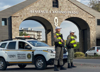 Mulher em Antônio Prado Sofre Violência Doméstica e Vizinhos Intervêm