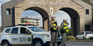 Mulher em Antônio Prado Sofre Violência Doméstica e Vizinhos Intervêm