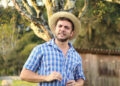 Humorista Badin arrecada em vaquinha online mais de R$ 2 milhões para vítimas no RS