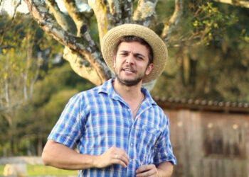 Humorista Badin arrecada em vaquinha online mais de R$ 2 milhões para vítimas no RS