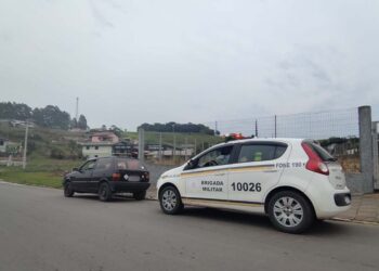 Condutor Sem Habilitação e IPVA Vencido é Autuado Pela BM de Nova Roma do Sul