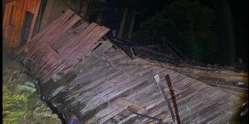 Casa desaba e casal de idosos fica ferido no interior de Antônio Prado