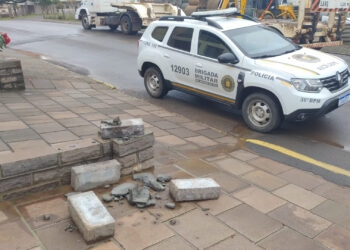 Brigada Militar Registra Fuga de Veículo e Danos a Propriedade Residencial