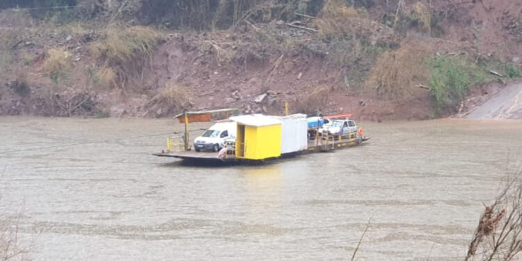 Rio das Antas está subindo devido às chuvas e balsa entre Nova Roma do Sul e Nova Pádua poderá ser interrompida a partir das 18h desta quarta-feira