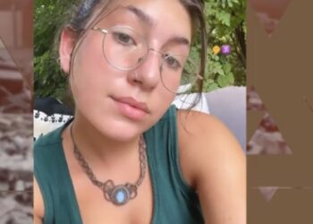Família exibe últimas mensagens de jovem sequestrada pelo Hamas
