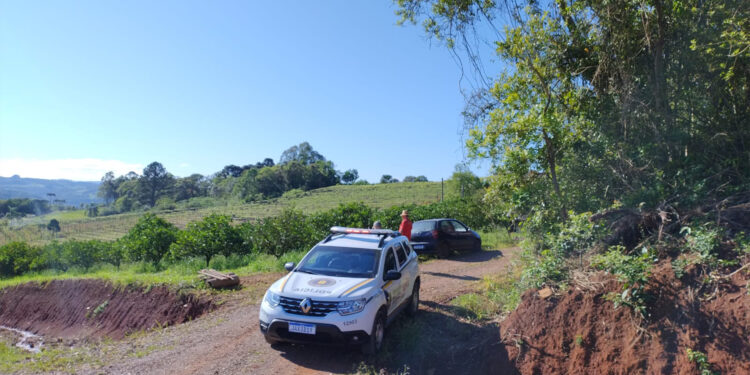 BM Registra Furto de Mil Quilos de Laranjas na Comunidade de Linha São Luis em Nova Roma do Sul