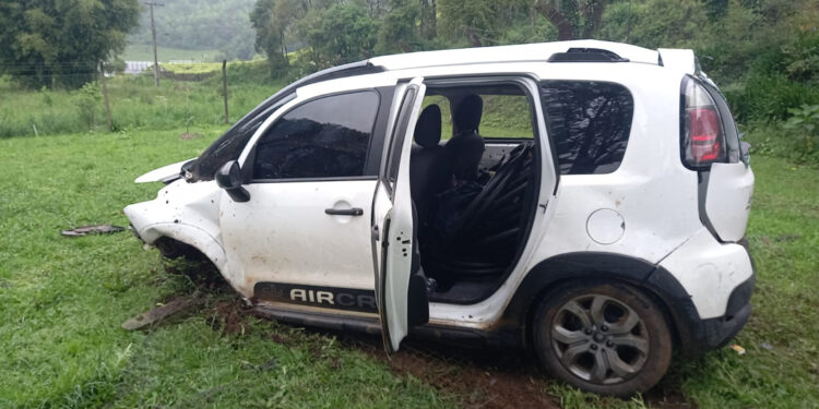 Operação de Sucesso: BM de Nova Pádua Coordena Apreensão de 170kg de Fio de Cobre em Combate ao Furto de Cabos Telefônicos