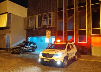 VIOLÊNCIA DOMÉSTICA: Homem tenta estrangular o pescoço de sua companheira em Nova Roma Do Sul e mulher consegue fugir