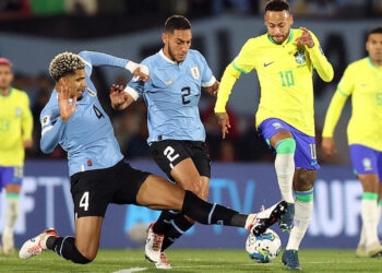 Brasil perde por 2 a 0 para o Uruguai pelas Eliminatórias da Copa