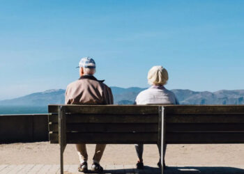 Pesquisa revela que 70% dos idosos no Brasil acham que dinheiro de uma aposentadoria não é suficiente para viver