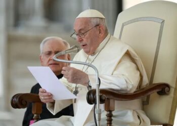 Pessoas trans poderão ser batizadas e testemunhar casamentos