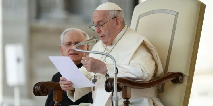 Pessoas trans poderão ser batizadas e testemunhar casamentos