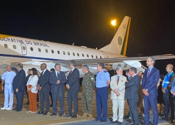Grupo de brasileiros resgatados da Faixa de Gaza chega a Brasília