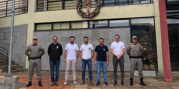 Lançamento da Operação Papai Noel em Nova Roma do Sul: Brigada Militar Reforça Segurança para as Festas de Fim de Ano