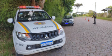 Sem Habilitação e com sinais de embriagues: Homem de 35 Anos é Autuado durante Operação Policial em Nova Roma Do Sul