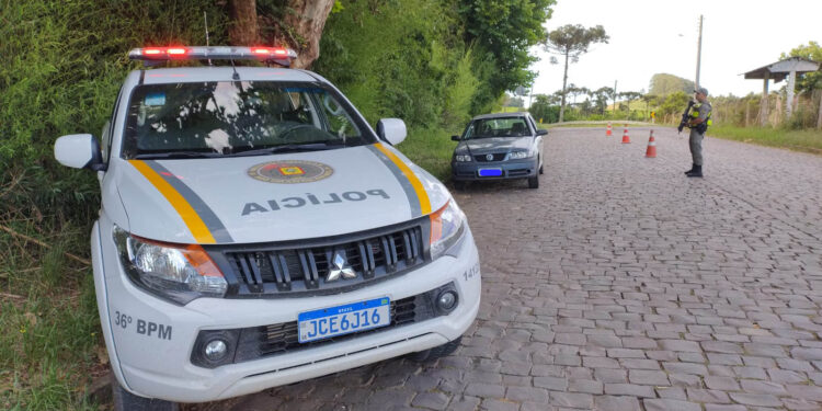 Sem Habilitação e com sinais de embriagues: Homem de 35 Anos é Autuado durante Operação Policial em Nova Roma Do Sul
