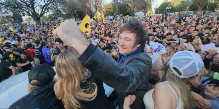 Javier Milei é eleito presidente da Argentina