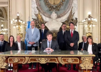 Governo argentino vai demitir 5 mil funcionários públicos