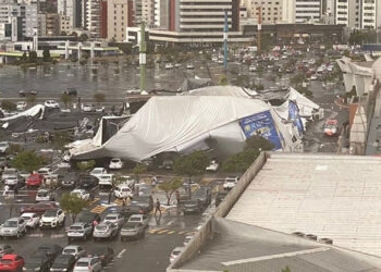 Estrutura de exposição de arte desaba em Caxias e deixa mais de 10 feridos
