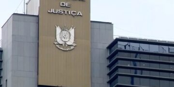 Tia é condenada a indenizar sobrinha após ofensa racista no grupo de WhatsApp da família em Santo Ângelo
