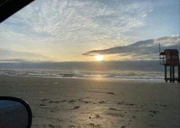 Adolescente de 17 anos desaparece depois de entrar no mar em praia do RS