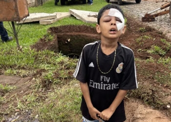 Menino de 7 anos cai em bueiro e é arrastado por 300 metros em Cruz Alta