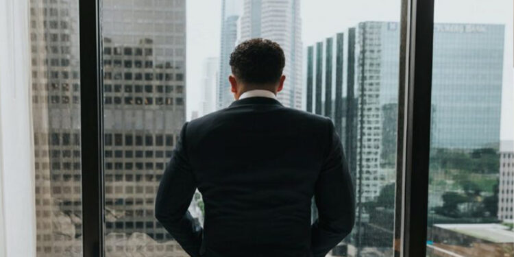 Pesquisa mostra quais profissões vão pagar os maiores salários em 2024