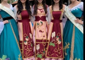 Soberanas de Nova Roma do Sul Prestigiam a 6ª Edição da Festa do Pêssego em Pinto Bandeira