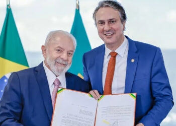 Lula sanciona lei que cria poupança para estudantes do ensino médio