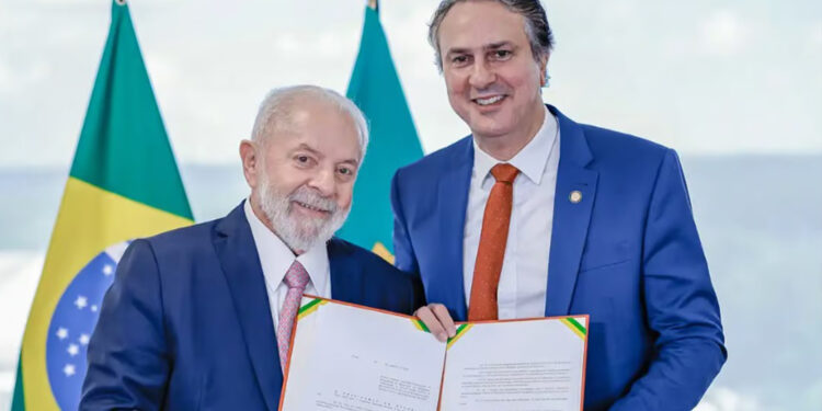 Lula sanciona lei que cria poupança para estudantes do ensino médio