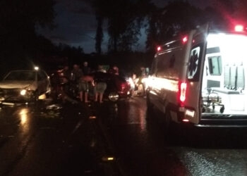 Acidente de Trânsito deixa quatro pessoas feridas em Fagundes Varela Interior de Nova Roma Do Sul