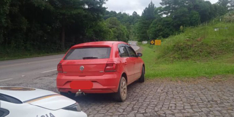 Brigada Militar de Farroupilha recupera veículo roubado após tentativa de homicídio