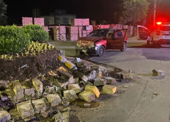 Brigada Militar Prende Motorista Embriagado após Colisão no Centro de Farroupilha