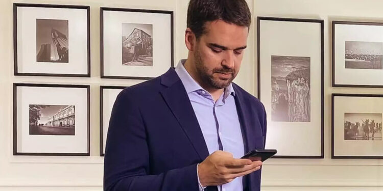 Férias interrompidas: governador gaúcho participará em Brasília de evento alusivo aos atos antidemocráticos de 8 de janeiro