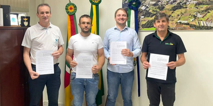 Nova Roma do Sul e Nova Pádua Firmam Parceria para Construção de Ponte sobre o Rio da Antas