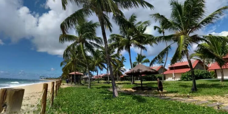 Turistas encontram câmera escondida em quarto de resort em Porto de Galinhas