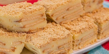 Torta de bolacha bem cremosa e deliciosa
