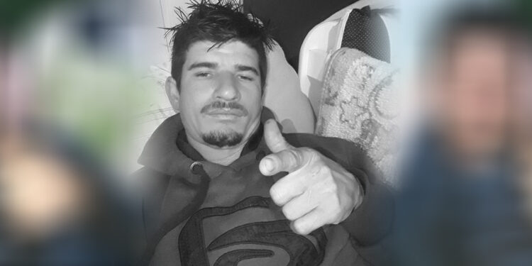 Homem invade delegacia de Policia de Farroupilha enfrenta policias com barra de ferro e é morto após confronto