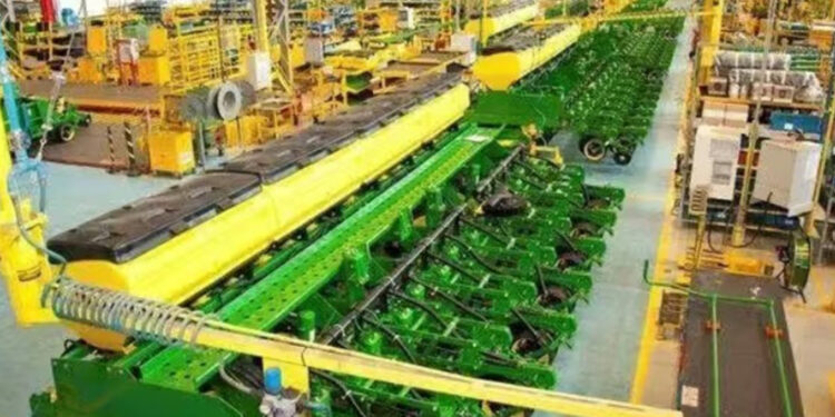 John Deere vai suspender produção de máquinas agrícolas em unidade do RS