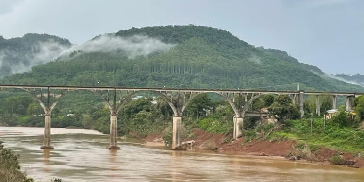 Construção da ponte destruída por enchente em Muçum deve iniciar nas próximas semanas