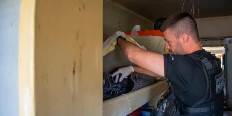 Operação nos presídios gaúchos recolhe 75 celulares