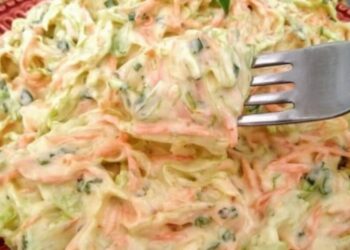 Ingredientes da receita de salada de repolho americana