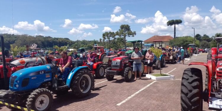 Centenas de Agricultores Celebram a 124ª Romaria Votiva em Honra a Nossa Senhora de Caravaggio