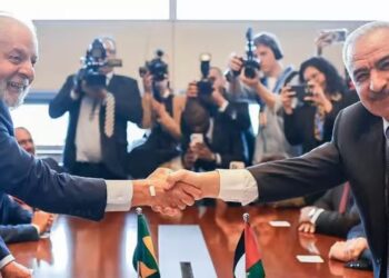 Lula reforça pedido de cessar-fogo na Faixa de Gaza em reunião com primeiro-ministro palestino