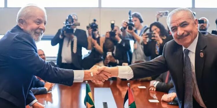 Lula reforça pedido de cessar-fogo na Faixa de Gaza em reunião com primeiro-ministro palestino