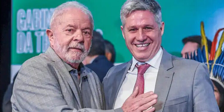 O ministro Paulo Teixeira, do Desenvolvimento Agrário e Agricultura Familiar representará Lula na abertura da Festa Uva 2024