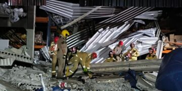 Laje de supermercado recém-inaugurado desaba e mata 3 pessoas no PR
