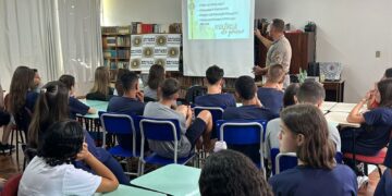 Brigada Militar promove palestra sobre Amizades Saudáveis e Violência de Gênero nas escolas de Nova Roma do Sul