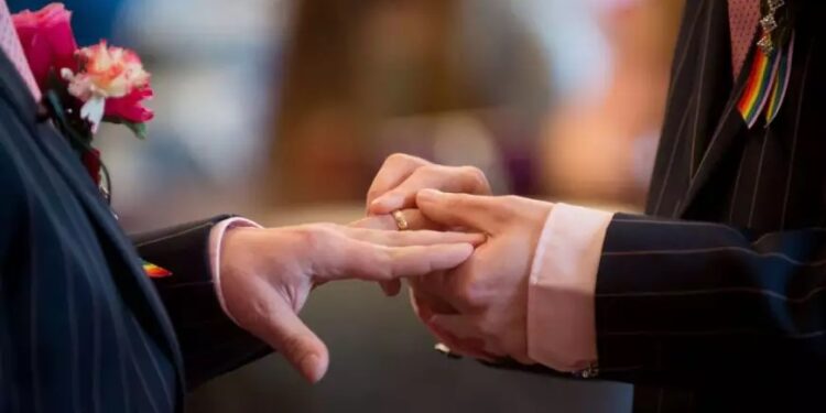 Casamentos homoafetivos crescem mais do que os héteros e batem recorde no Brasil