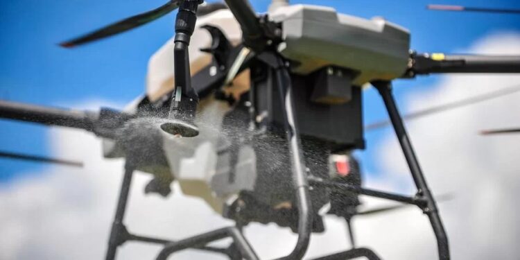 Drones agrícolas atraem compradores e curiosos na Expodireto Cotrijal